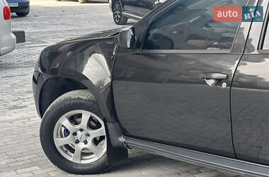 Позашляховик / Кросовер Renault Duster 2011 в 