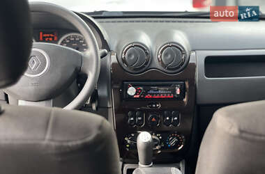 Позашляховик / Кросовер Renault Duster 2011 в 