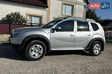 Внедорожник / Кроссовер Renault Duster 2011 в 