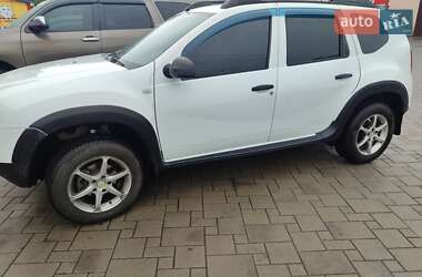Внедорожник / Кроссовер Renault Duster 2012 в Сарнах