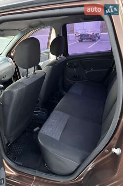 Внедорожник / Кроссовер Renault Duster 2011 в 