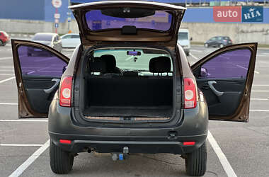 Внедорожник / Кроссовер Renault Duster 2011 в 