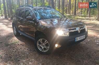 Позашляховик / Кросовер Renault Duster 2010 в Гадячі