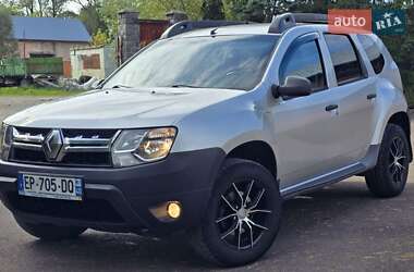 Внедорожник / Кроссовер Renault Duster 2015 в 