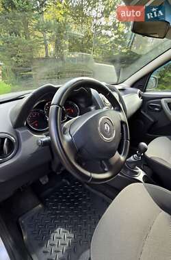 Внедорожник / Кроссовер Renault Duster 2015 в 