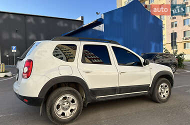 Внедорожник / Кроссовер Renault Duster 2012 в 