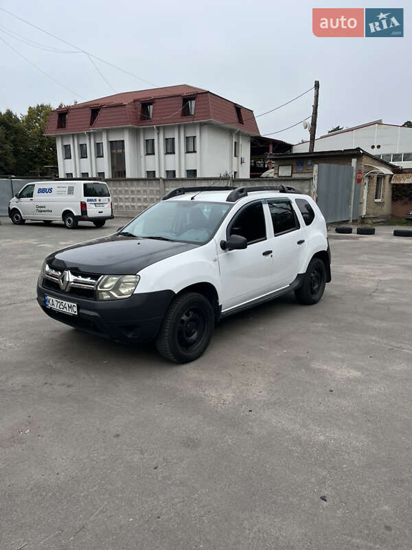 Внедорожник / Кроссовер Renault Duster 2015 в Софиевской Борщаговке