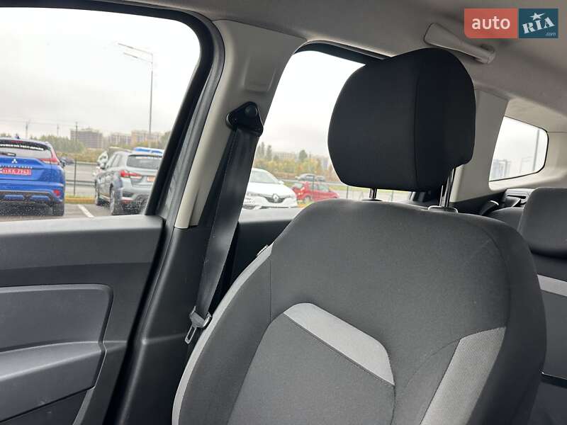 Внедорожник / Кроссовер Renault Duster 2021 в Киеве