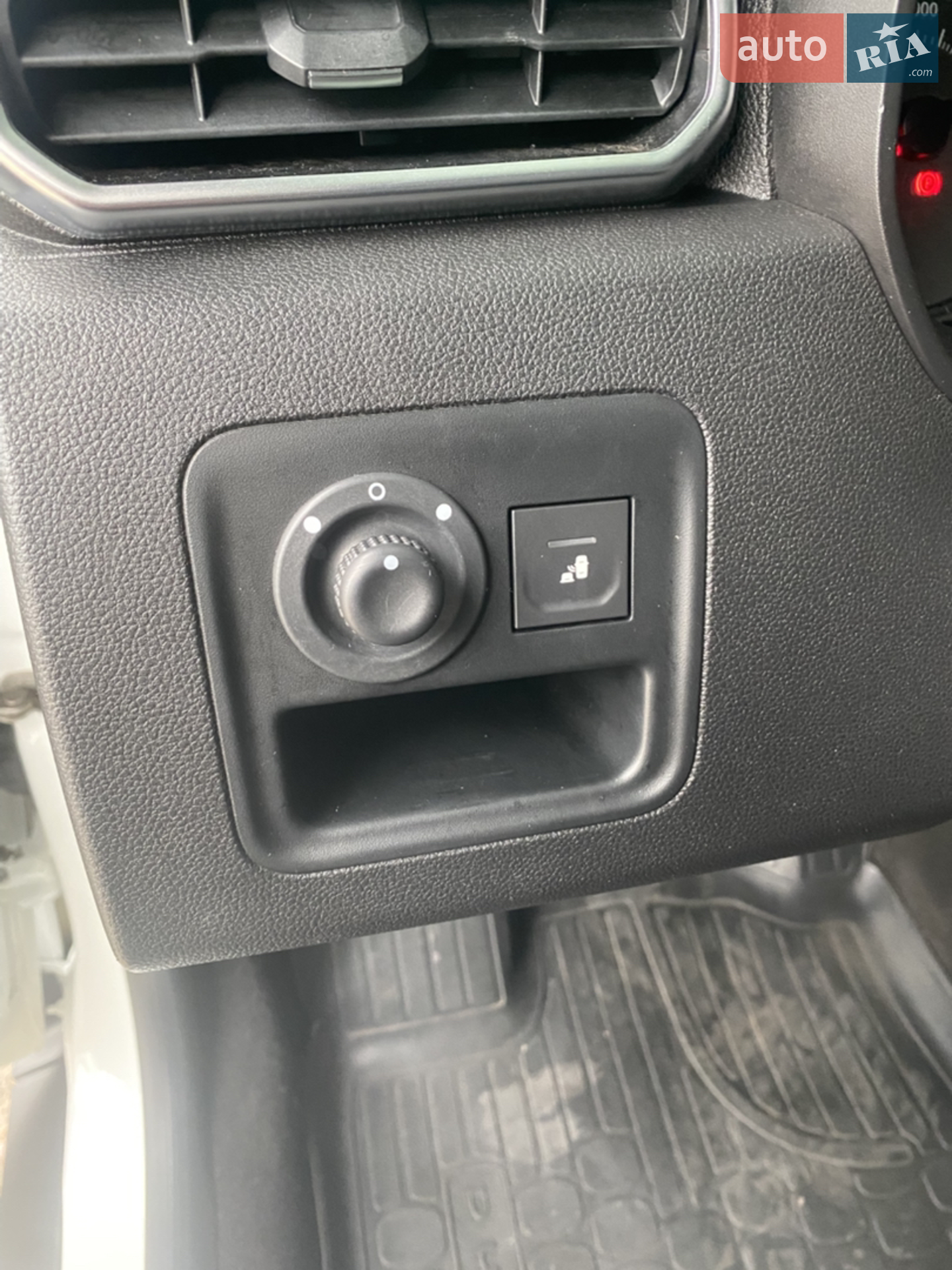 2020 Renault Duster - мініатюра 17