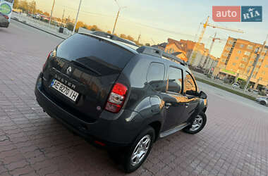 Внедорожник / Кроссовер Renault Duster 2017 в 