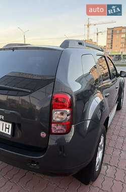 Внедорожник / Кроссовер Renault Duster 2017 в 