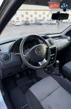 Внедорожник / Кроссовер Renault Duster 2013 в 