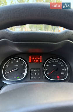 Внедорожник / Кроссовер Renault Duster 2013 в 