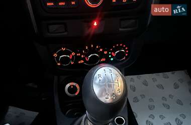 Позашляховик / Кросовер Renault Duster 2016 в  фото 20 Позашляховик / Кросовер Renault Duster 2016 в