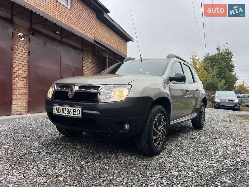 Внедорожник / Кроссовер Renault Duster 2012 в 