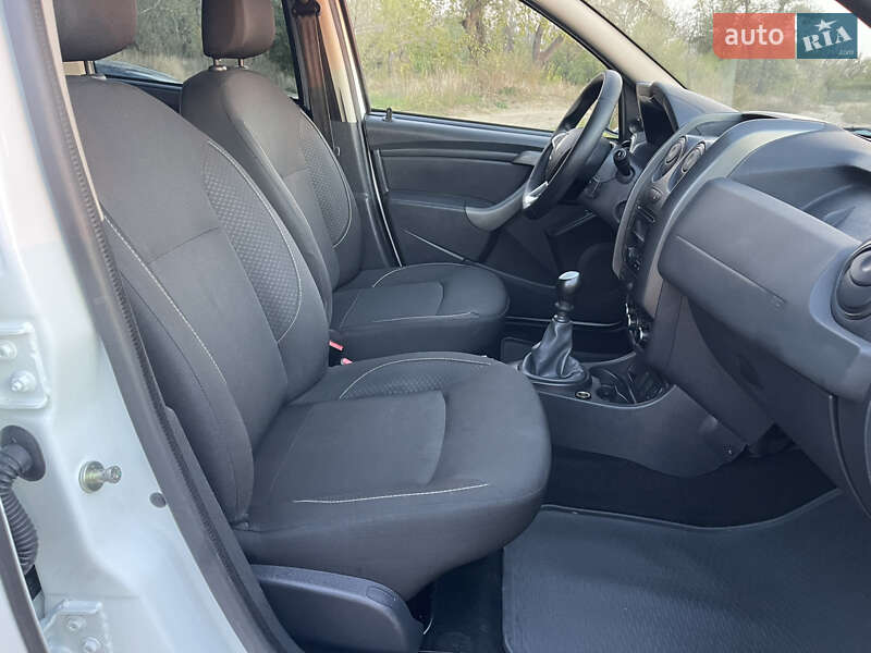 Внедорожник / Кроссовер Renault Duster 2017 в Запорожье фото 40 Внедорожник / Кроссовер Renault Duster 2017 в Запорожье