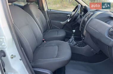 Позашляховик / Кросовер Renault Duster 2017 в  фото 40 Позашляховик / Кросовер Renault Duster 2017 в