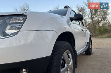Позашляховик / Кросовер Renault Duster 2017 в  фото 50 Позашляховик / Кросовер Renault Duster 2017 в