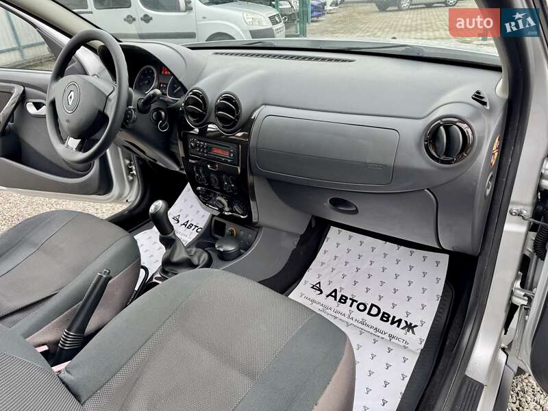 Внедорожник / Кроссовер Renault Duster 2011 в Сумах