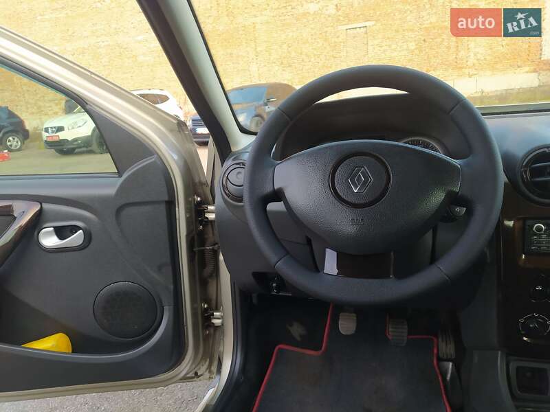 Внедорожник / Кроссовер Renault Duster 2012 в Чернигове фото 6 Внедорожник / Кроссовер Renault Duster 2012 в Чернигове