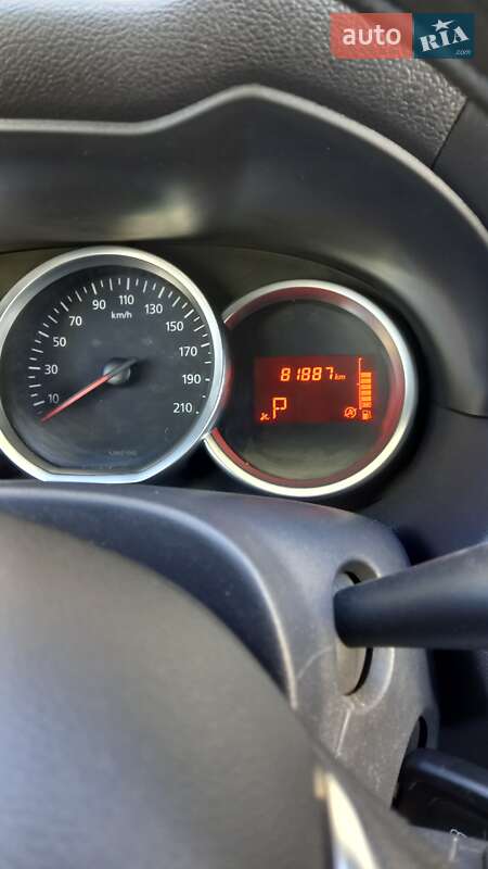 Внедорожник / Кроссовер Renault Duster 2017 в Ивано-Франковске фото 5 Внедорожник / Кроссовер Renault Duster 2017 в Ивано-Франковске