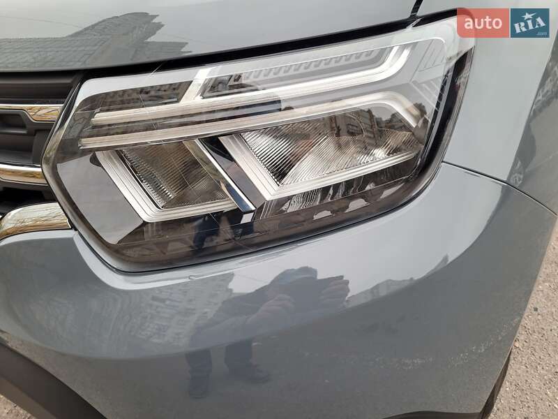 Позашляховик / Кросовер Renault Duster 2023 в Запоріжжі