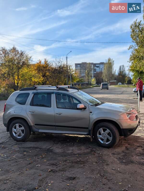 Позашляховик / Кросовер Renault Duster 2010 в Первомайську