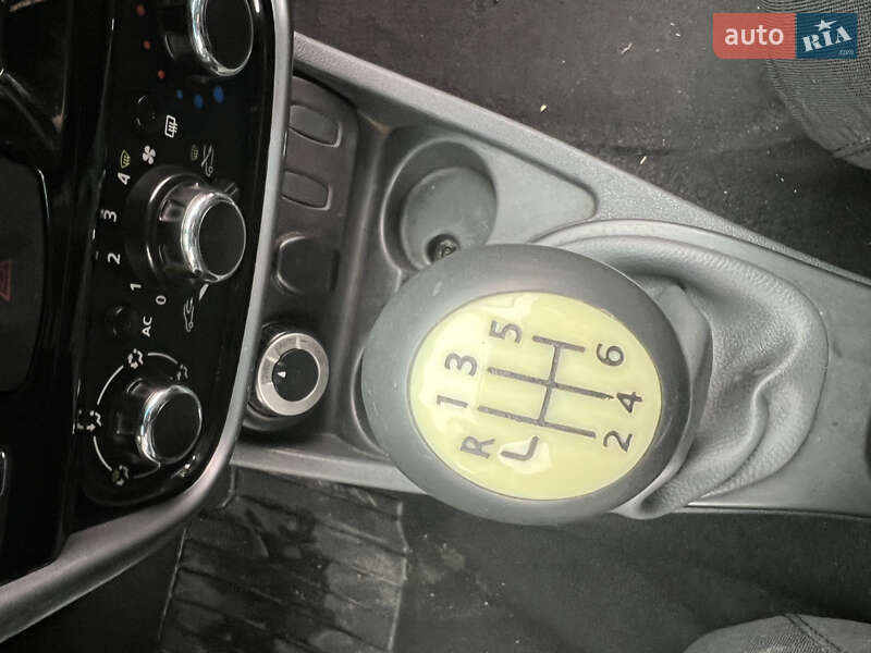 Внедорожник / Кроссовер Renault Duster 2014 в Виннице фото 15 Внедорожник / Кроссовер Renault Duster 2014 в Виннице