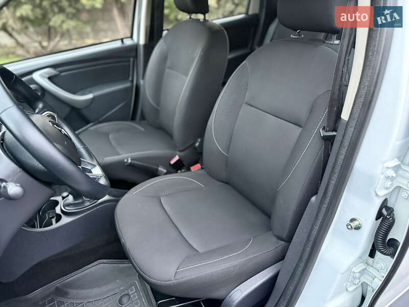 Внедорожник / Кроссовер Renault Duster 2017 в Запорожье фото 21 Внедорожник / Кроссовер Renault Duster 2017 в Запорожье