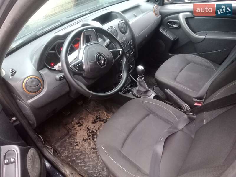 Внедорожник / Кроссовер Renault Duster 2017 в Полонном