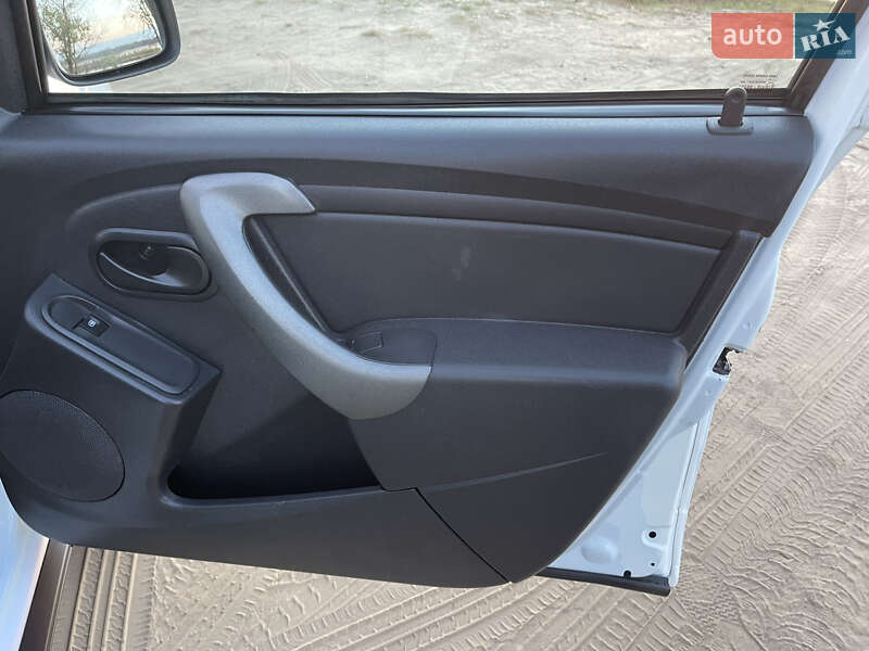 Внедорожник / Кроссовер Renault Duster 2017 в Запорожье фото 49 Внедорожник / Кроссовер Renault Duster 2017 в Запорожье