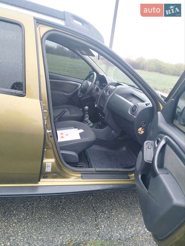 Позашляховик / Кросовер Renault Duster 2016 в Кам'янському