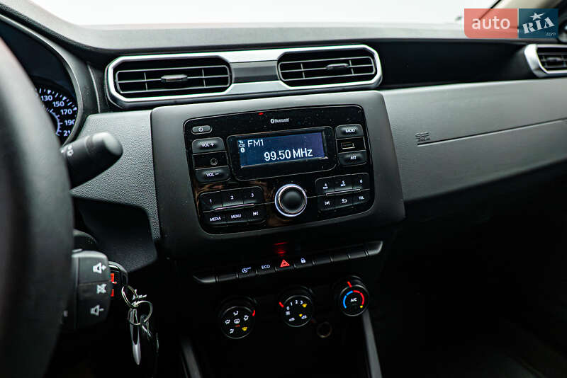 Внедорожник / Кроссовер Renault Duster 2021 в Киеве