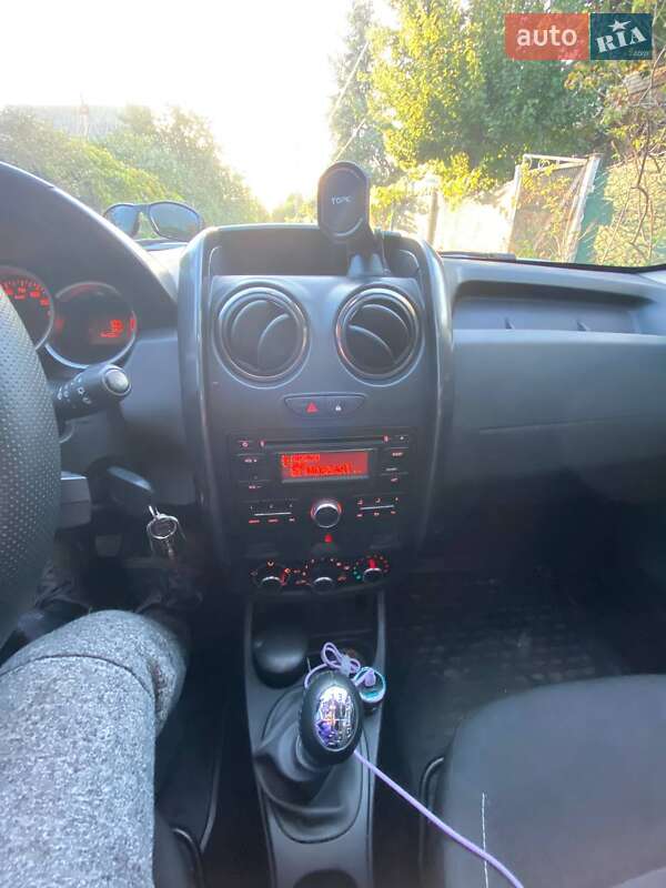 Внедорожник / Кроссовер Renault Duster 2017 в Киеве