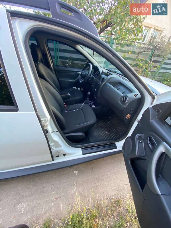 Внедорожник / Кроссовер Renault Duster 2017 в Киеве