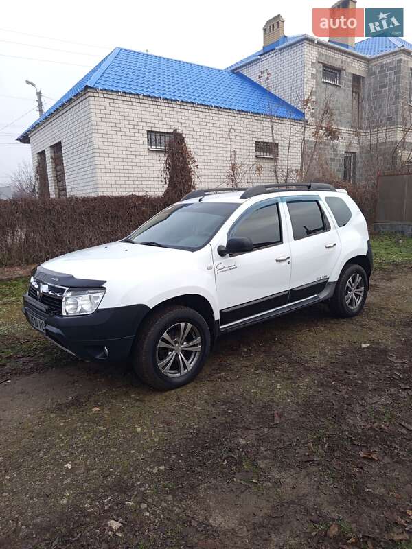 Внедорожник / Кроссовер Renault Duster 2012 в Славянске фото 7 Внедорожник / Кроссовер Renault Duster 2012 в Славянске