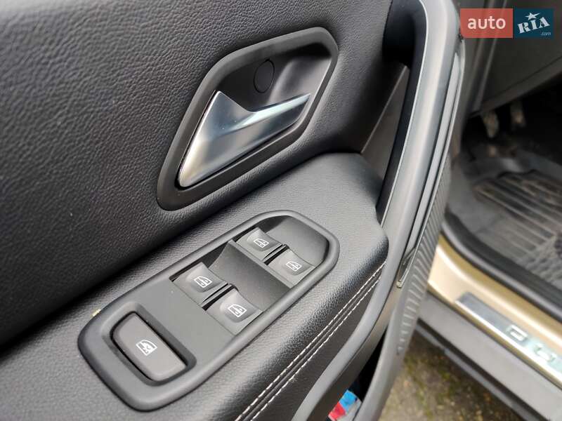 Внедорожник / Кроссовер Renault Duster 2018 в Киеве фото 21 Внедорожник / Кроссовер Renault Duster 2018 в Киеве