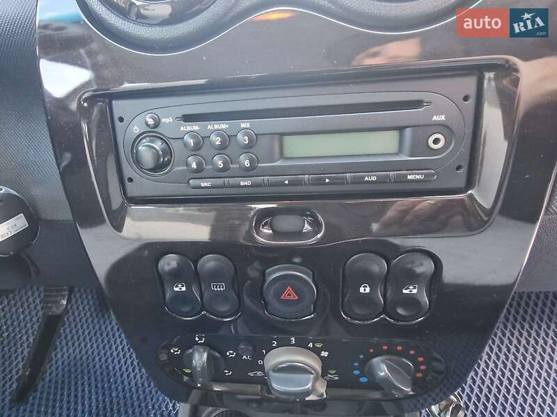 Позашляховик / Кросовер Renault Duster 2010 в Львові фото 27 Позашляховик / Кросовер Renault Duster 2010 в Львові