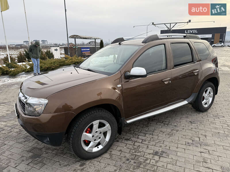 Внедорожник / Кроссовер Renault Duster 2010 в Хусте фото 3 Внедорожник / Кроссовер Renault Duster 2010 в Хусте