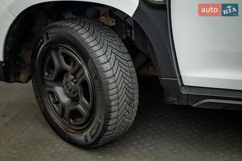 Внедорожник / Кроссовер Renault Duster 2021 в Киеве