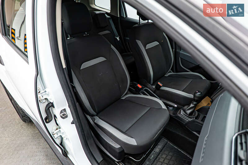 Внедорожник / Кроссовер Renault Duster 2021 в Киеве