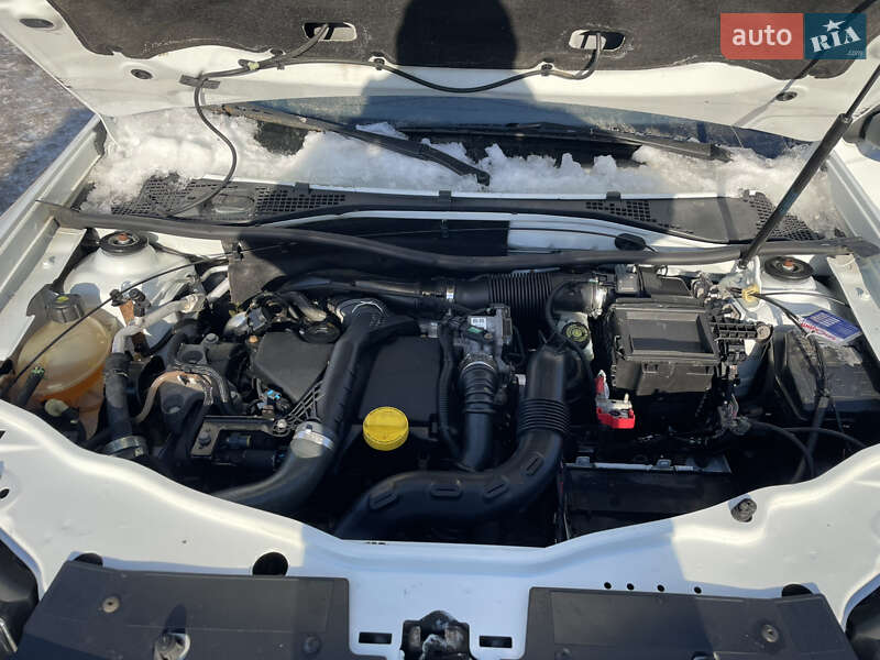 Внедорожник / Кроссовер Renault Duster 2015 в Киеве