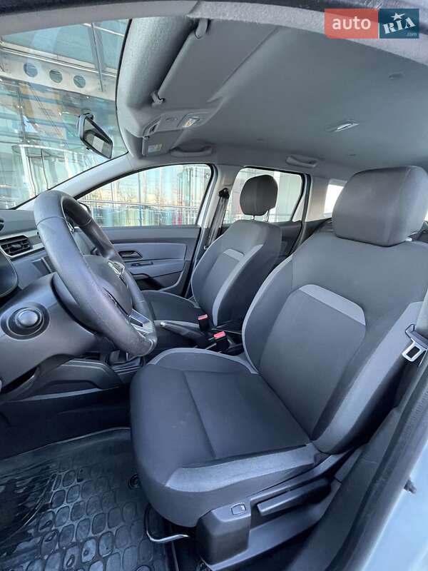 Внедорожник / Кроссовер Renault Duster 2020 в Киеве