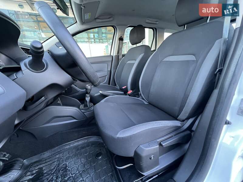 Внедорожник / Кроссовер Renault Duster 2020 в Киеве