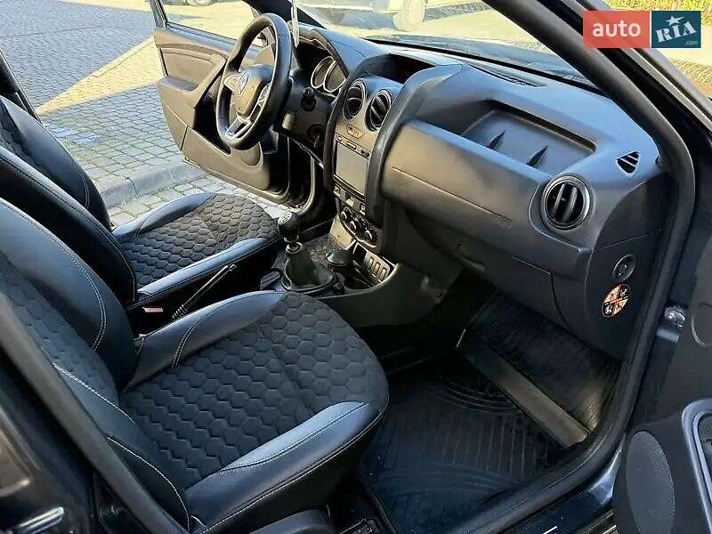 Позашляховик / Кросовер Renault Duster 2017 в Івано-Франківську