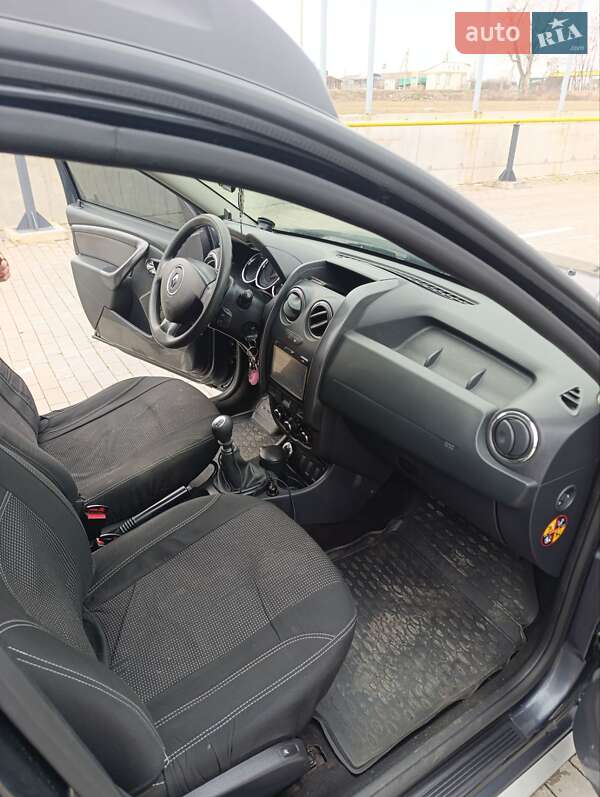 Внедорожник / Кроссовер Renault Duster 2016 в Первомайске