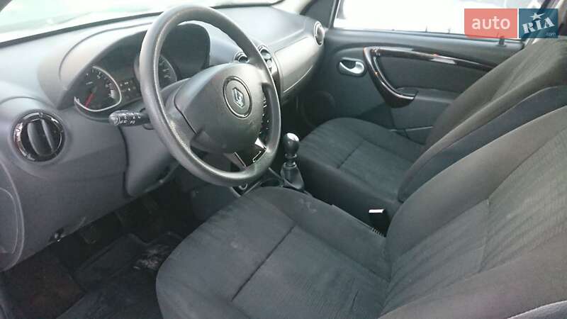 Позашляховик / Кросовер Renault Duster 2011 в Києві