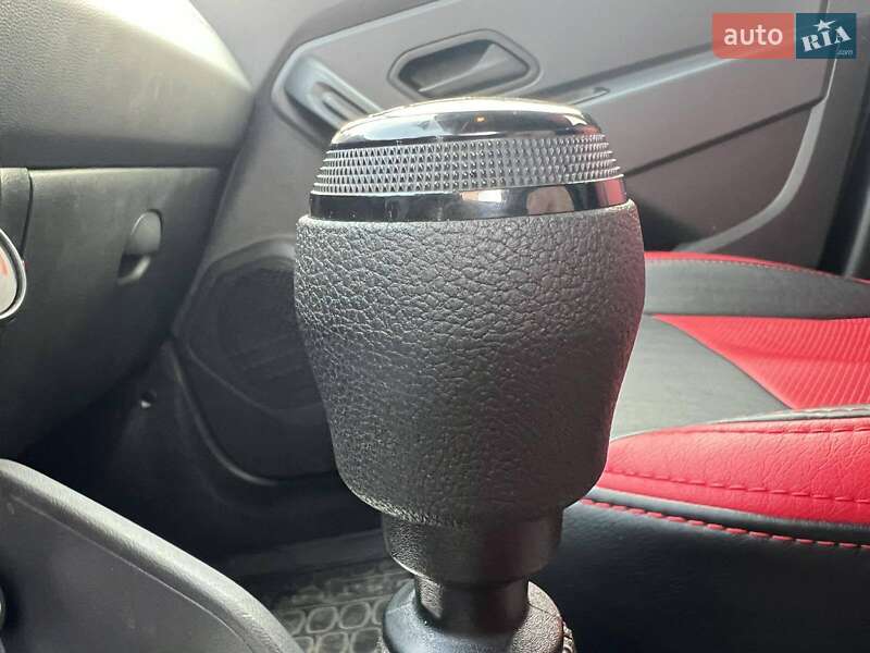 Внедорожник / Кроссовер Renault Duster 2021 в Николаеве