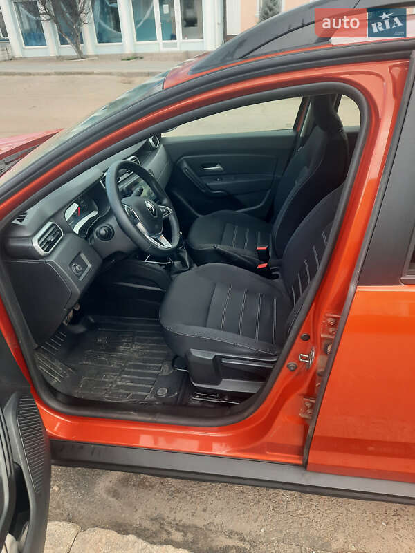 Внедорожник / Кроссовер Renault Duster 2023 в Николаеве
