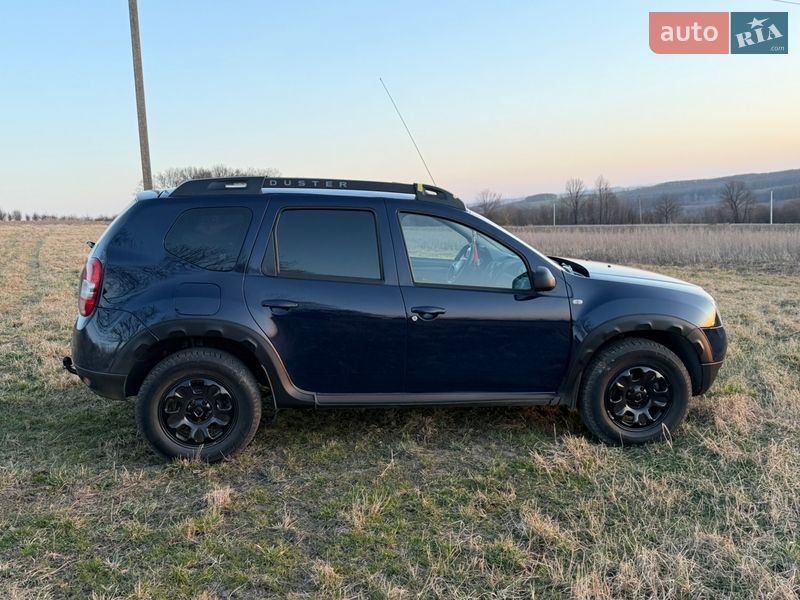 Внедорожник / Кроссовер Renault Duster 2017 в Сторожинце